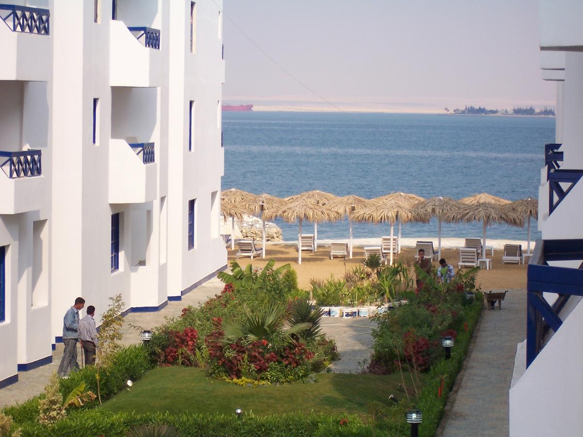 Fayed Beach Resort Extérieur photo
